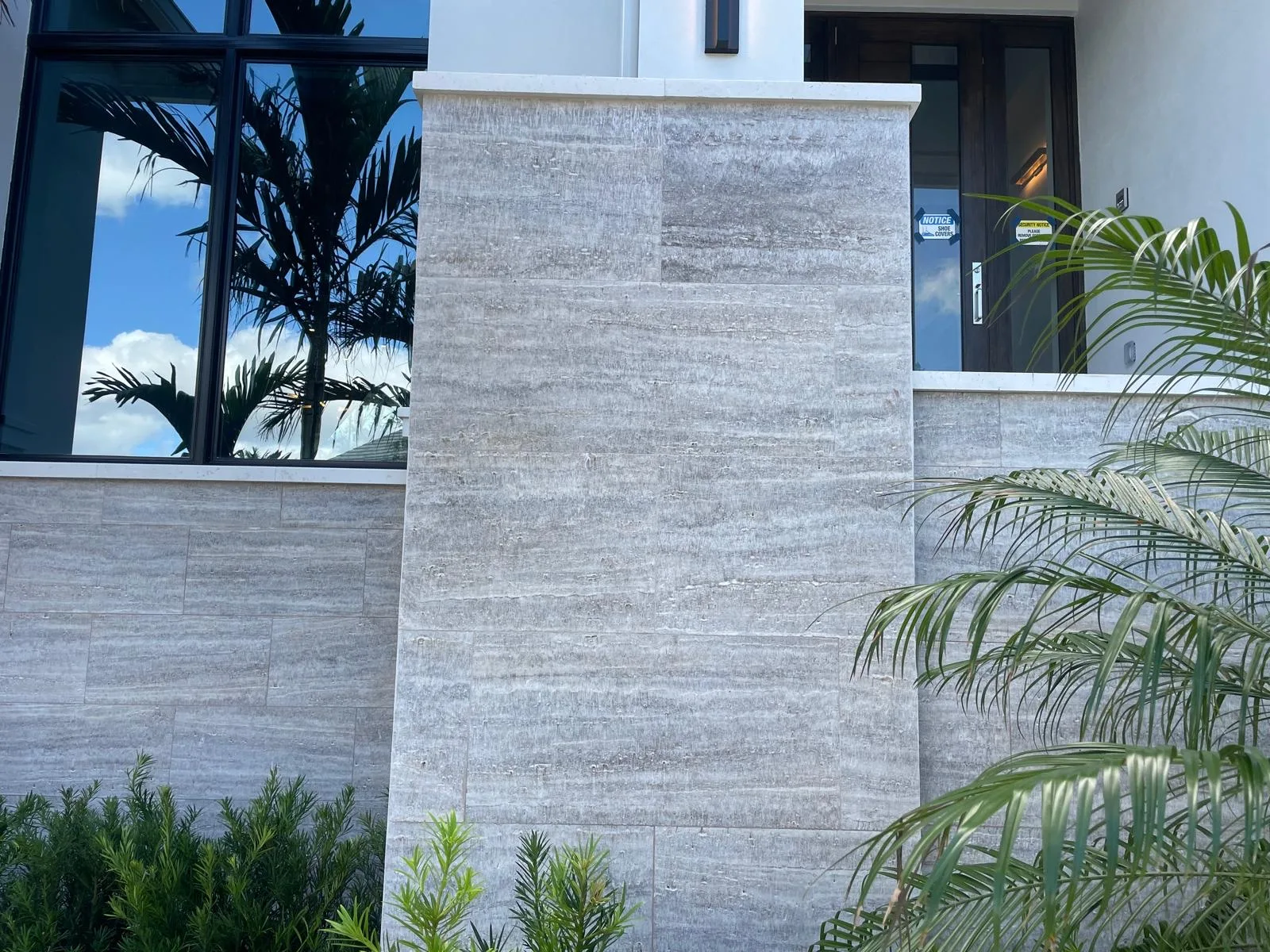 Dallage Travertin Titanium