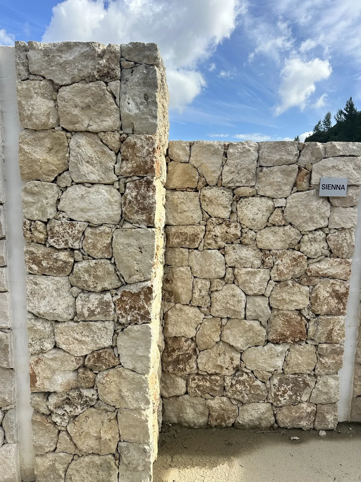 Parements Rock Face Riviera